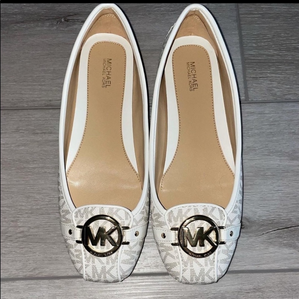 NWOT Michael Kors flats
